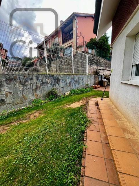vista lateral jardin