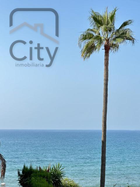 Piso de 60 m<sup style='color: #FFF;'>2</sup> con 1 habitaciones y 1 baños en Cala de Mijas.