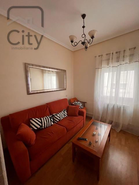 Piso de 70 m<sup style='color: #FFF;'>2</sup> con 2 habitaciones y 1 baños en Palencia.