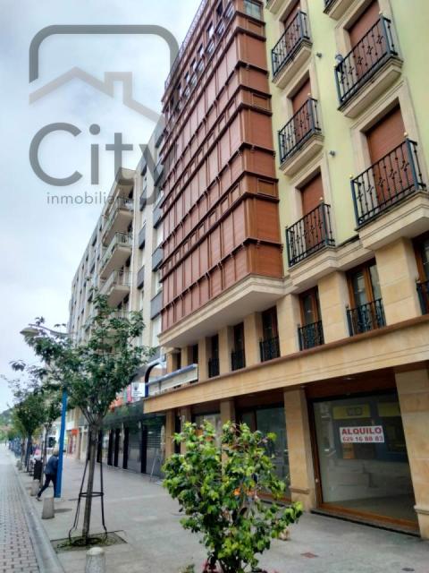 Piso de 110 m<sup style='color: #FFF;'>2</sup> con 2 habitaciones y 2 baños en Palencia.