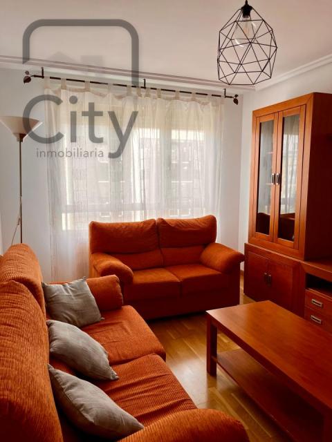 Piso de 75 m<sup style='color: #FFF;'>2</sup> con 2 habitaciones y 1 baños en Palencia.