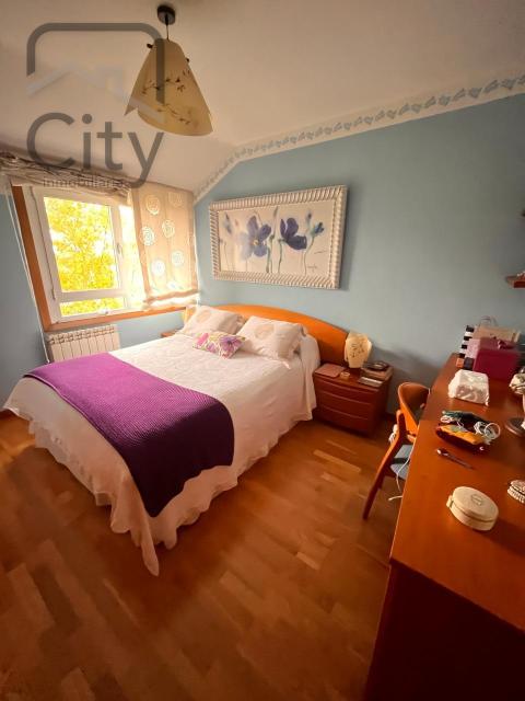 Piso de 137 m<sup style='color: #FFF;'>2</sup> con 3 habitaciones y 3 baños en Palencia.