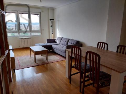 Piso de 80 m<sup style='color: #FFF;'>2</sup> con 3 habitaciones y 2 baños en Palencia.