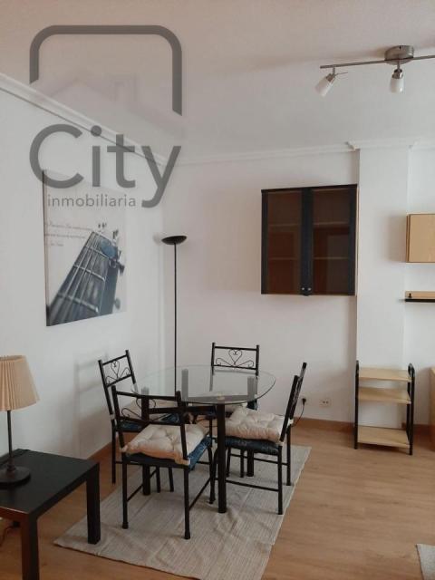 Piso de 60 m<sup style='color: #FFF;'>2</sup> con 1 habitaciones y 1 baños en Palencia.