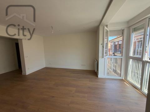 Piso de 75 m<sup style='color: #FFF;'>2</sup> con 2 habitaciones y 1 baños en Palencia.